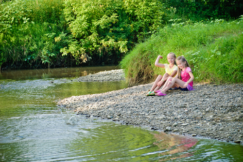 5项孩子在「河边玩耍」所暗藏危险的注意要点介绍 5项孩子在「河边玩耍」所暗藏危险的注意要点介绍